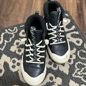 Sperry high top shoes